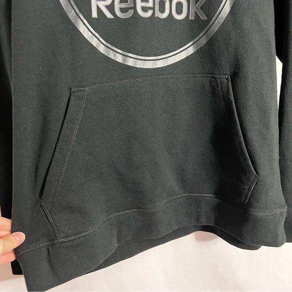 Reebok Long Sleeve Fleece Lined Hoodie Size L Black logo Pockets Soft Drawstring - Picture 3 of 10